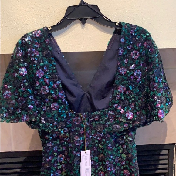 Gorgeous elegant dress - Picture 9 of 9